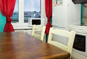 1 bedroom, premium bedding, soundproofing, iron/ironing board