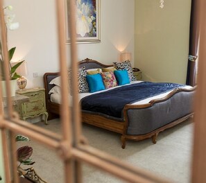 Double Room (Simmonds)