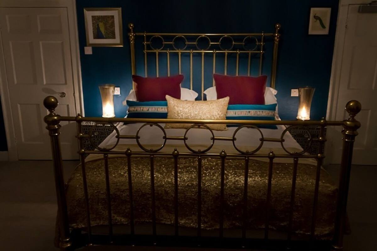 Tweepersoonskamer (Peacock) | Luxe beddengoed, pillowtop-bedden, een bureau, verduisterende gordijnen