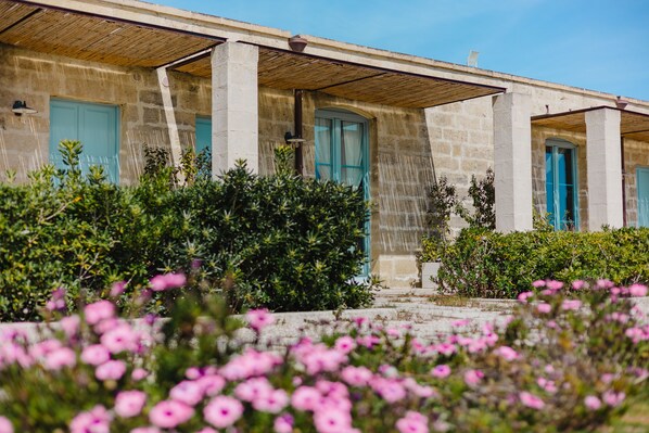 Minibar, in-room safe, desk, free cots/infant beds