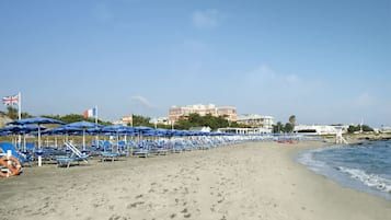 Private beach nearby, free beach shuttle, sun-loungers, beach umbrellas