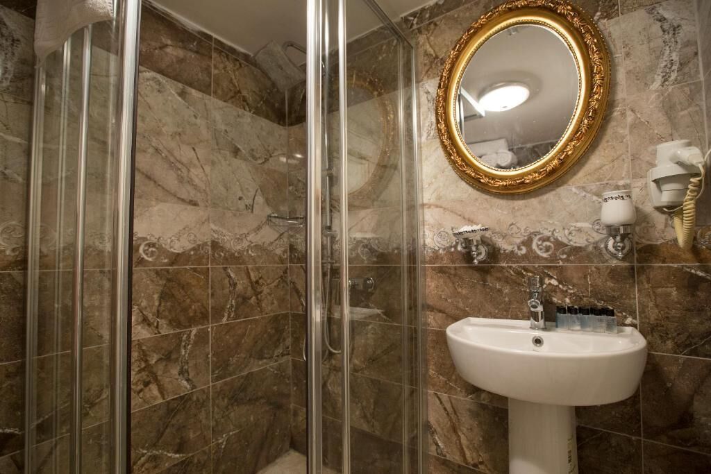 Foto - Hotel Queens Land