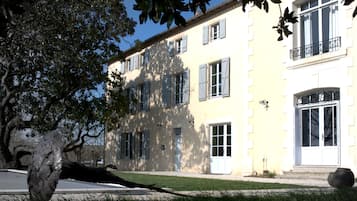 Entrée de l’hébergement