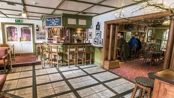 Bar (en la propiedad)