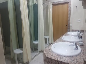 تجهيزات دش، مناشف