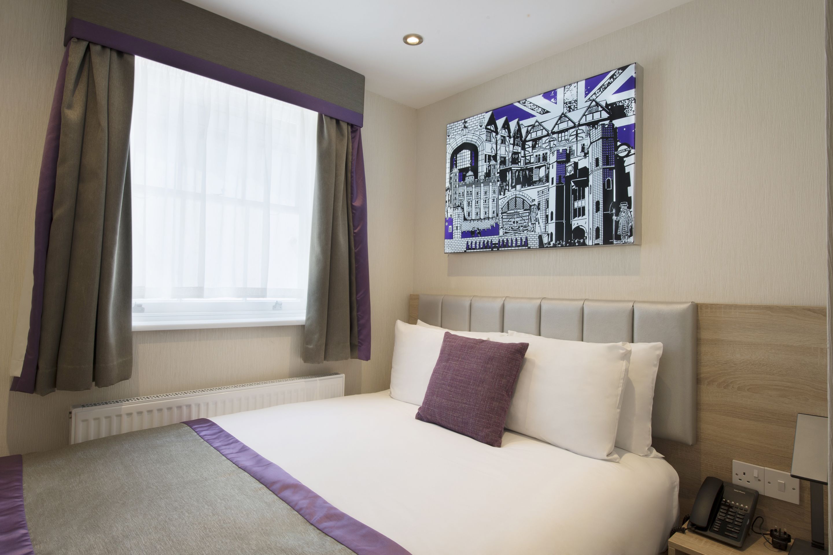 Photo - OYO Townhouse 30 Sussex Hotel, London Paddington