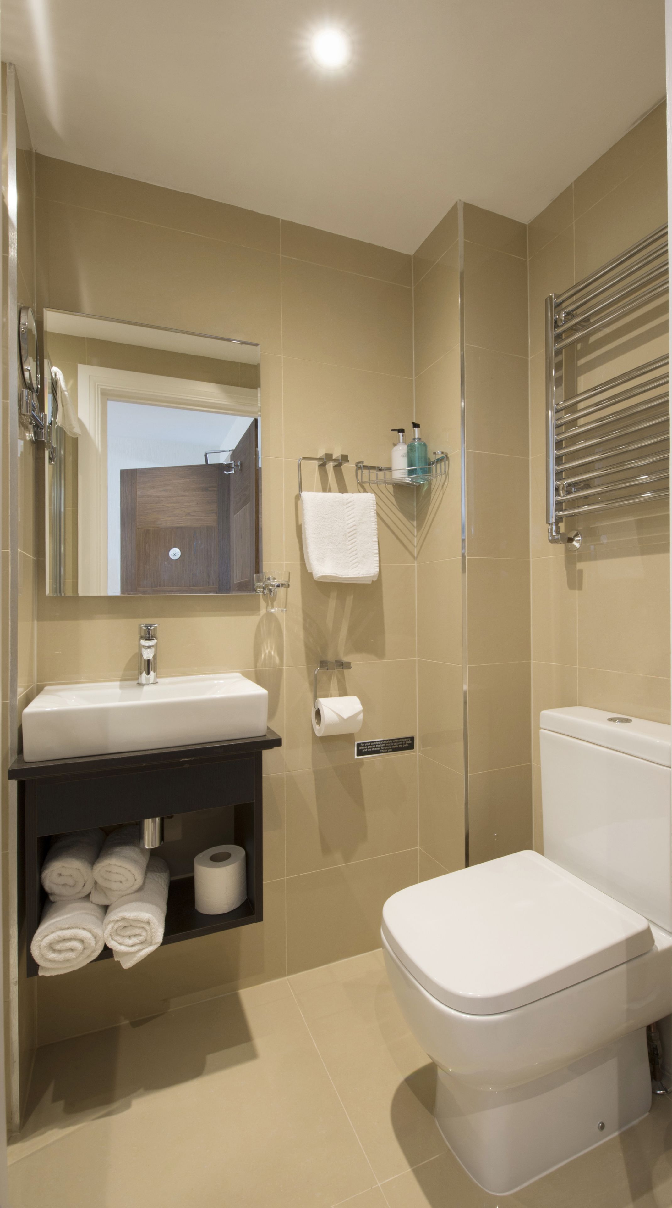 Photo - OYO Townhouse 30 Sussex Hotel, London Paddington