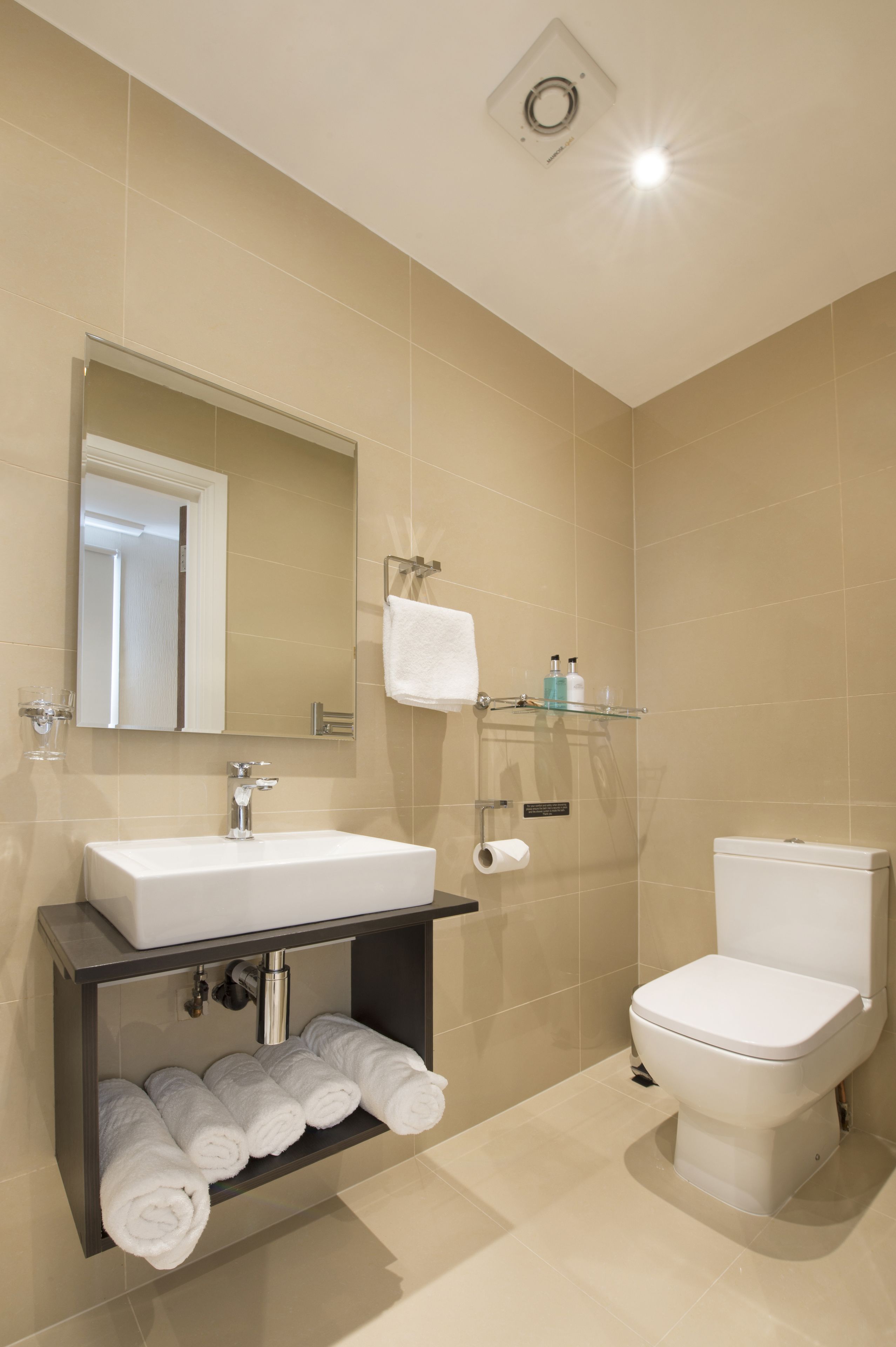 Photo - OYO Townhouse 30 Sussex Hotel, London Paddington