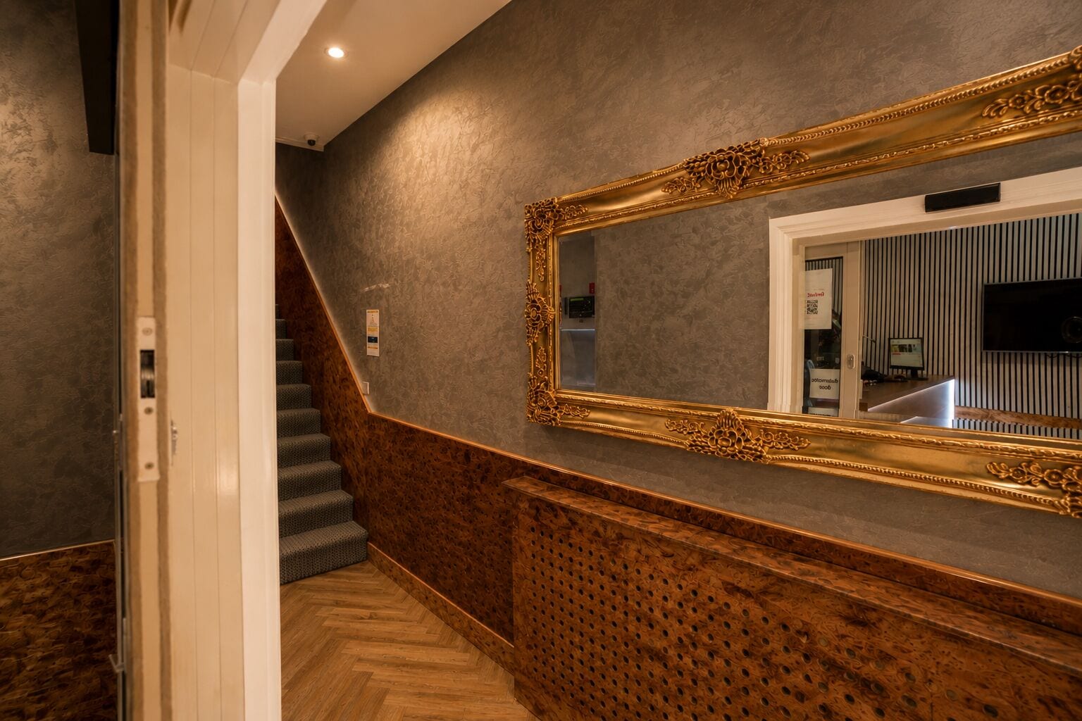 Photo - Paddington Townhouse Hotel by OYO