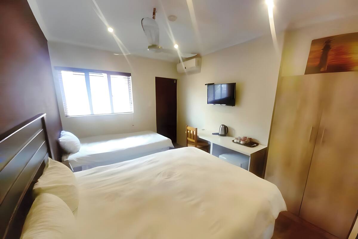 1 bilik tidur, peralatan tempat tidur premium, dihias secara berasingan