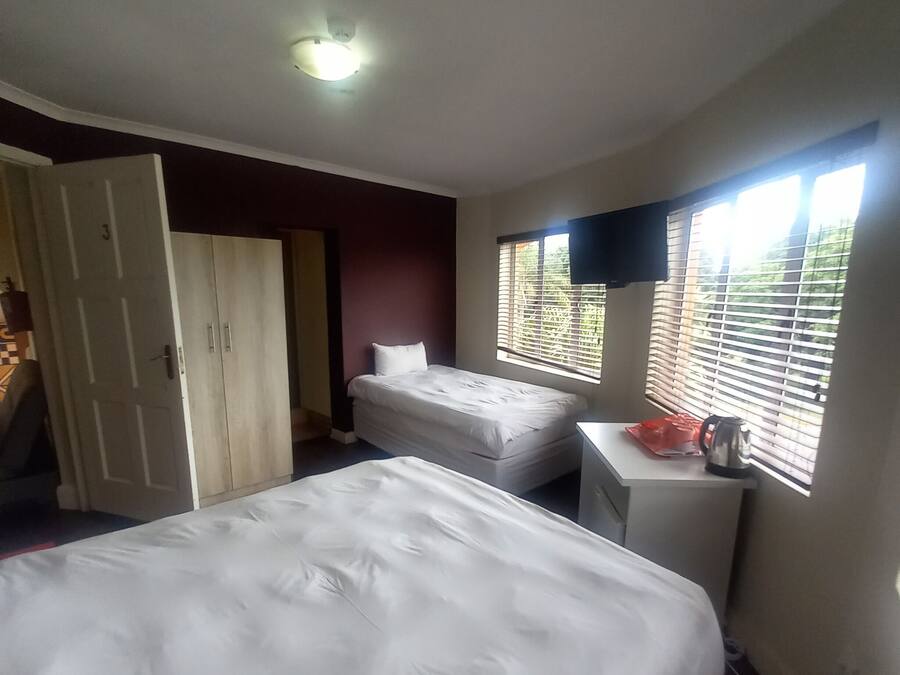 Comfort Triple Room, 1 Bedroom, Park View | Premium bedding, individually decorated, individually furnished, desk