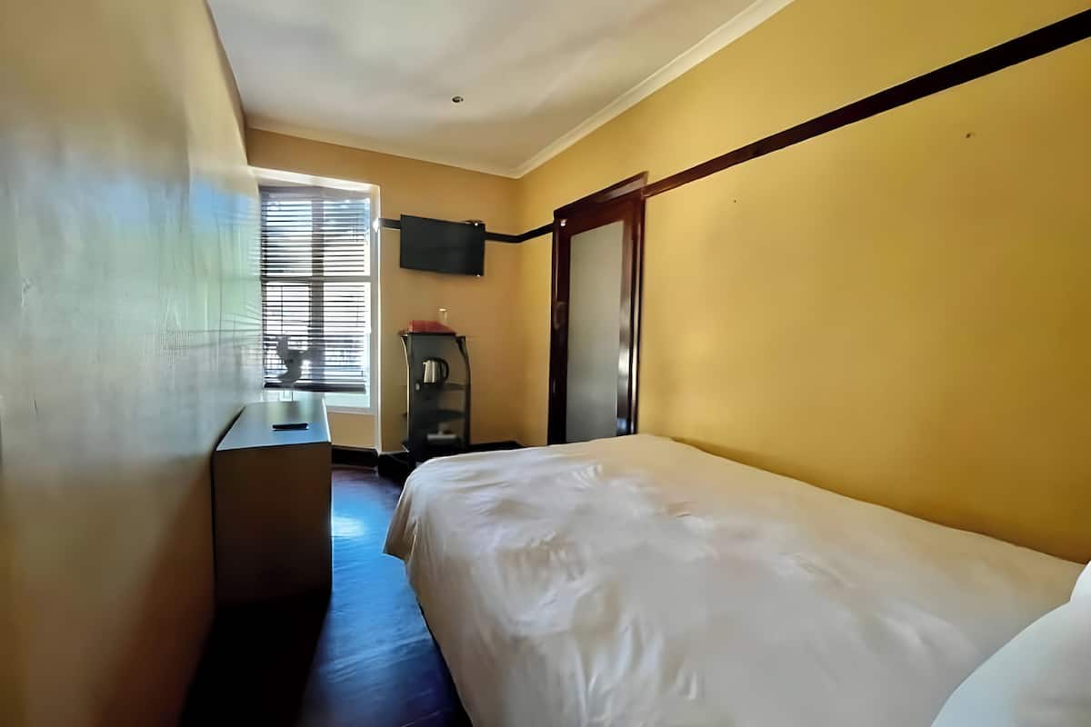 1 bilik tidur, peralatan tempat tidur premium, dihias secara berasingan