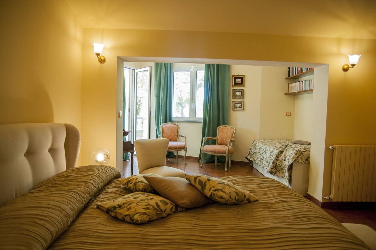 Suite, Terraza | Escritorio, tabla de planchar con plancha, wifi gratis y ropa de cama 
