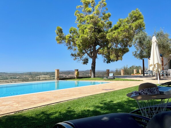 Outdoor pool, pool loungers