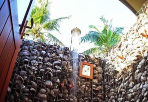 Bathroom shower - Vertigo Lodge de Estuario (Inhambane)