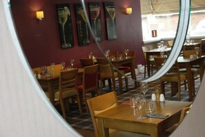 Restaurant - White House Hotel (Telford)