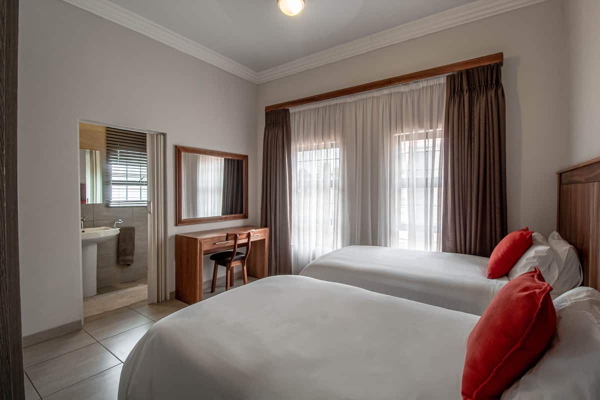 1 bedroom, in-room safe, individually decorated, individually furnished