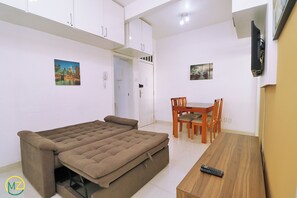 公寓 | 起居區 | 電視