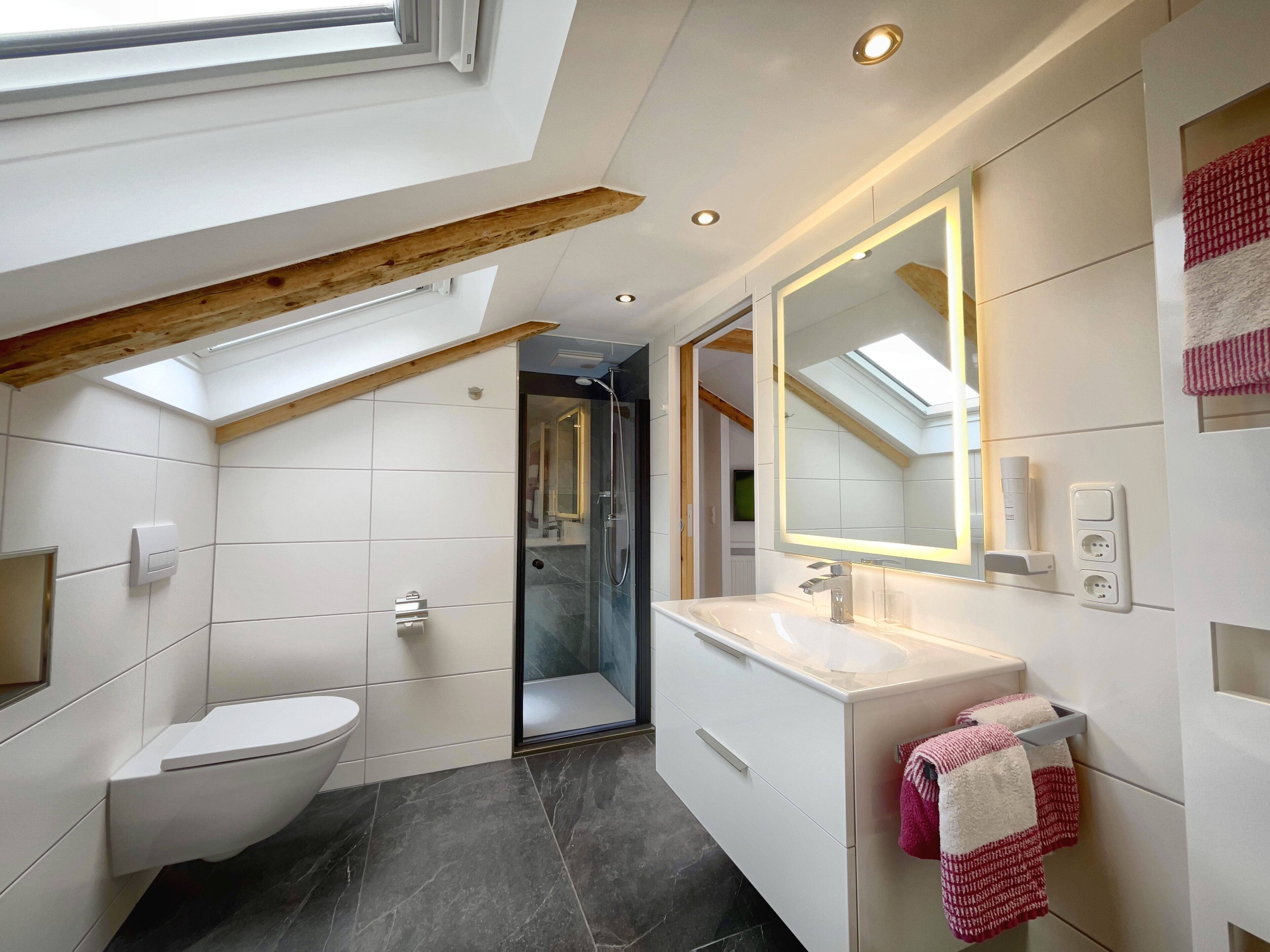 Giebel-Apartment für Familien | Salle de bain