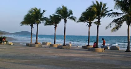 Rayong by Milanee