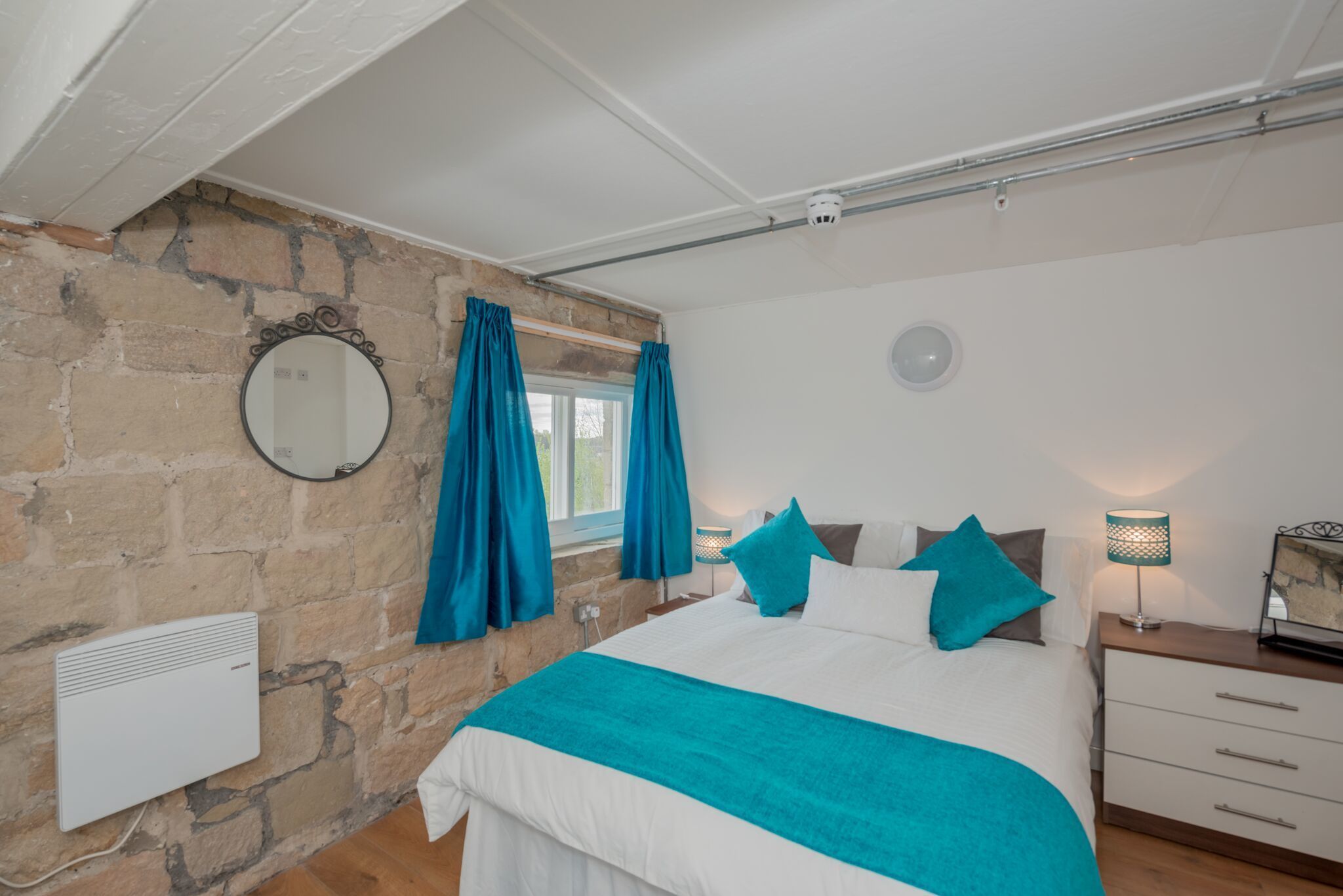 Departamento, 1 habitación | Ropa de cama de alta calidad, tabla de planchar con plancha y cunas 