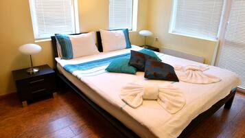 Apartment, 2 Bedrooms | 1 slaapkamer, een strijkplank/strijkijzer, gratis babybedden