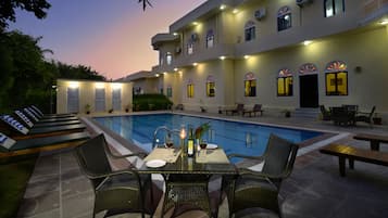 Couples treatment room(s), body treatments, aromatherapy