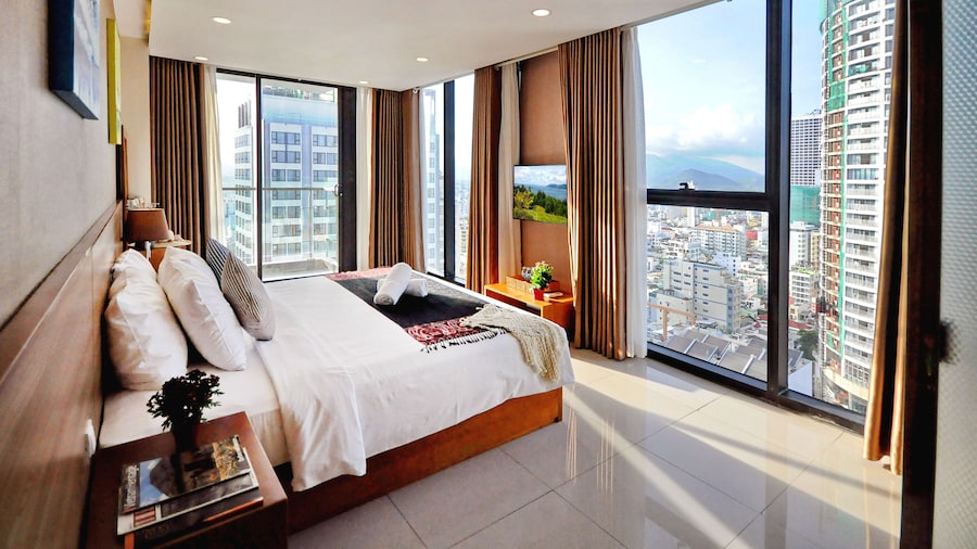 Holi Beach Apartments
