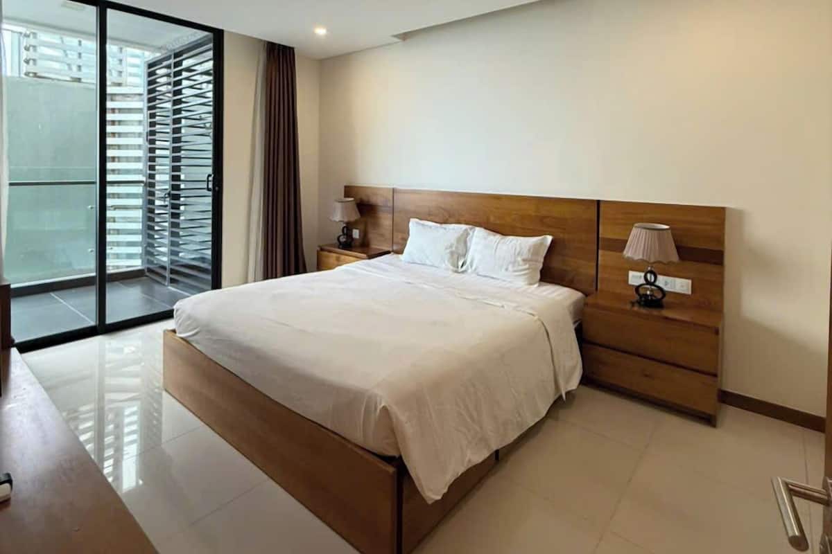 Executive Apartment, 1 Bedroom, Balcony, Partial Ocean View