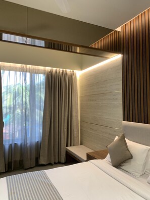 Deluxe Room Stable Facing | In-room safe, iron/ironing board, free WiFi - Zaras Resort (Mawal)