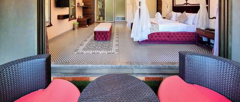 Rom – premium, 1 kingsize-seng | Safe på rommet, strykejern/-brett og wi-fi (inkludert)