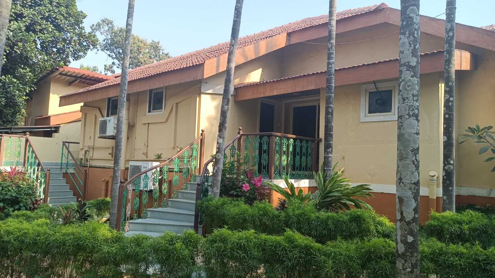 Vintage Interconnecting Room | In-room safe, iron/ironing board, free WiFi