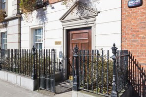 Property entrance - your place - Bachelors Walk (Dublin)