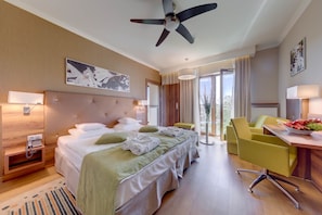 Single Room, Balcony | In-room safe, desk, soundproofing, free WiFi - Mineral Hotel Malinowy Raj (Solec-Zdroj)