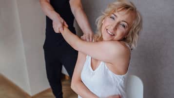 Body treatments, hydrotherapy, aromatherapy, hot stone massages