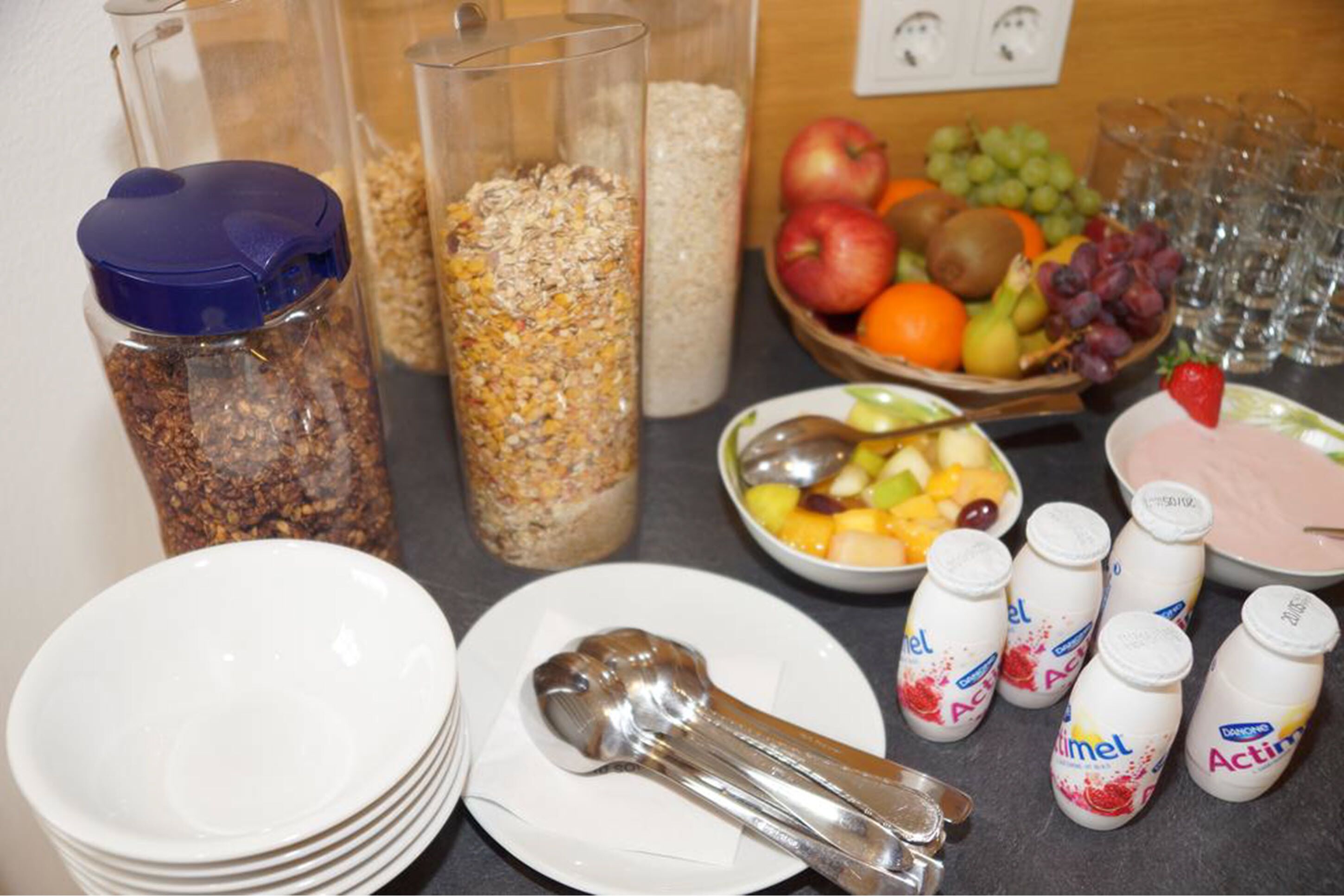 daily buffet breakfast (eur 17.00 per person)