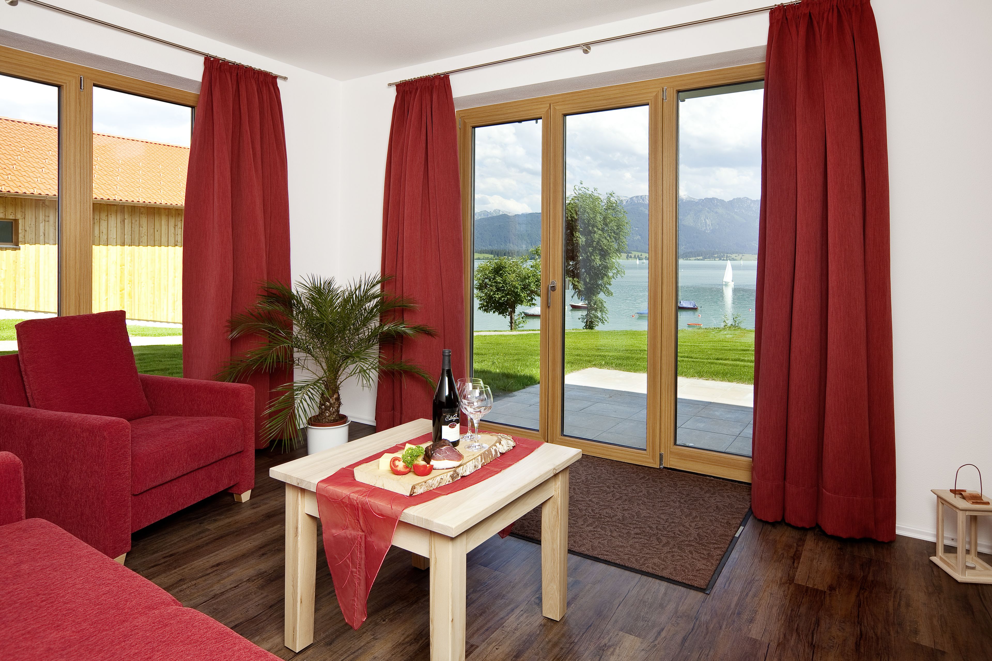 deluxe apartment, 2 bedrooms, lake view | view from room