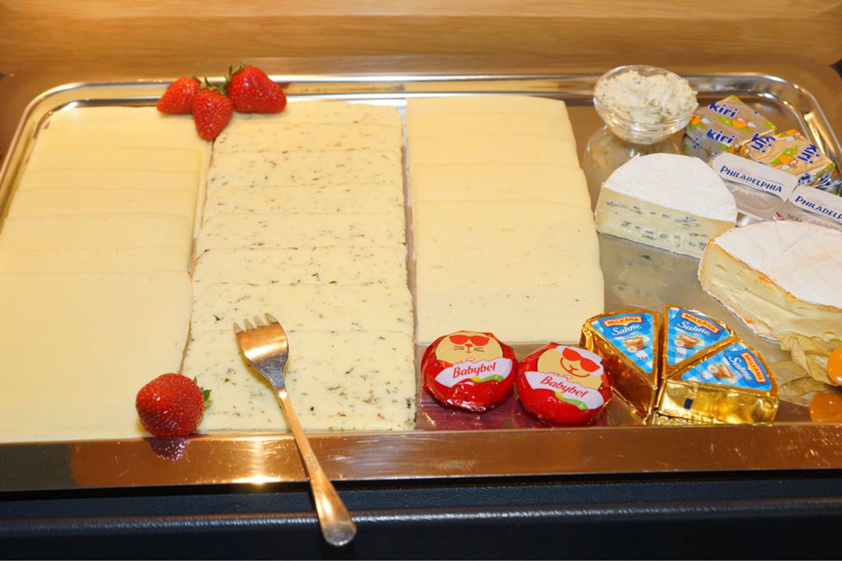 daily buffet breakfast (eur 17.00 per person)