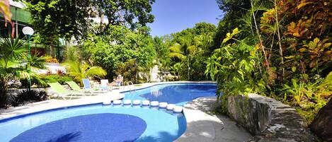 Outdoor pool, sun loungers