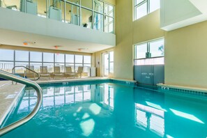 Indoor pool, outdoor pool - Crystal Shores by Luxury Gulf Rentals (Gulf Shores)