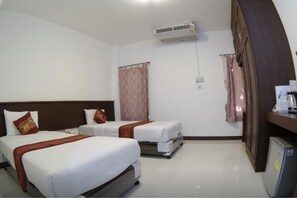 Standard Room | Rollaway beds, free WiFi - Maerim Whale Park Resort (Mae Rim)