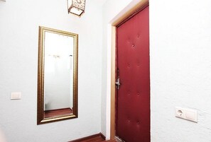 Apartment | 1 bedroom, premium bedding, soundproofing, iron/ironing board - ApartLux Krasnopresnenskaya (Moscow)