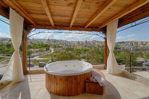 King Cave Suite Room | Jetted tub - Hera Cave Suites (Nevsehir)