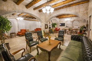 Área de estar no saguão