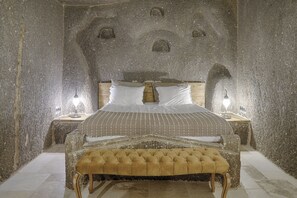 Family Suite, Non Smoking, Valley View | Living area | Flat-screen TV - Hera Cave Suites (Nevsehir)
