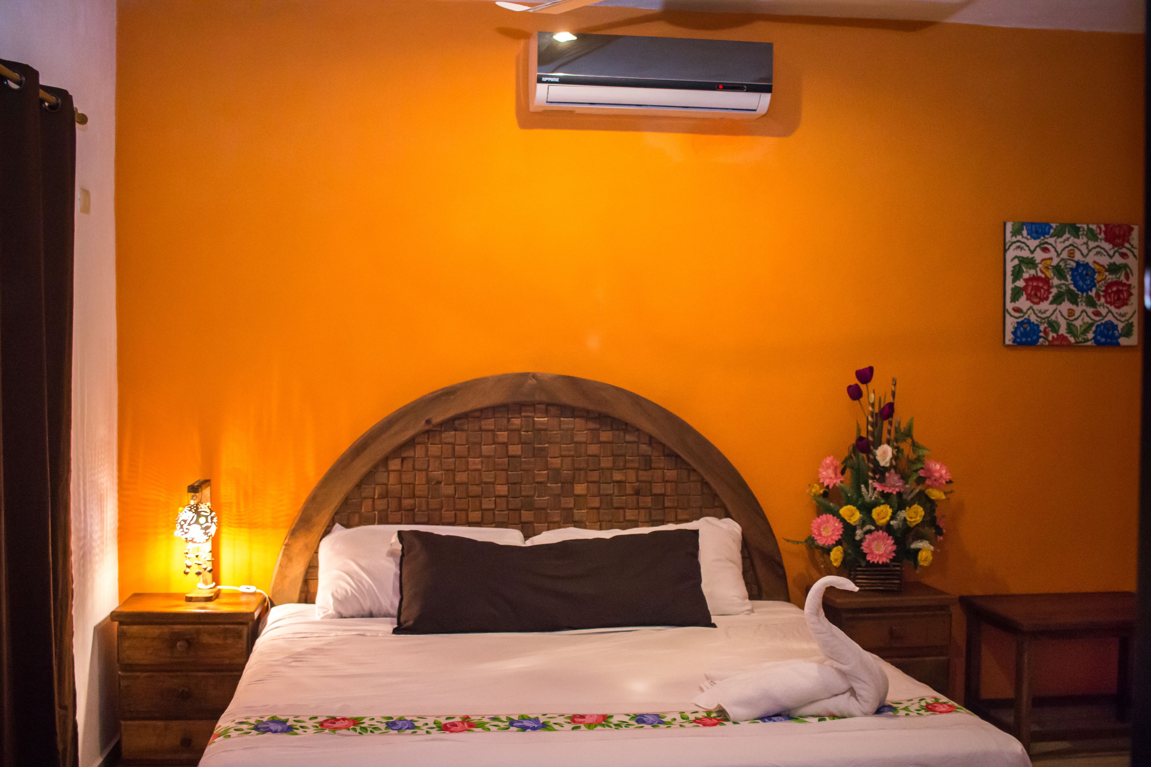 room, 1 king bed | iron/ironing board, free cots/infant beds, free wifi, bed sheets