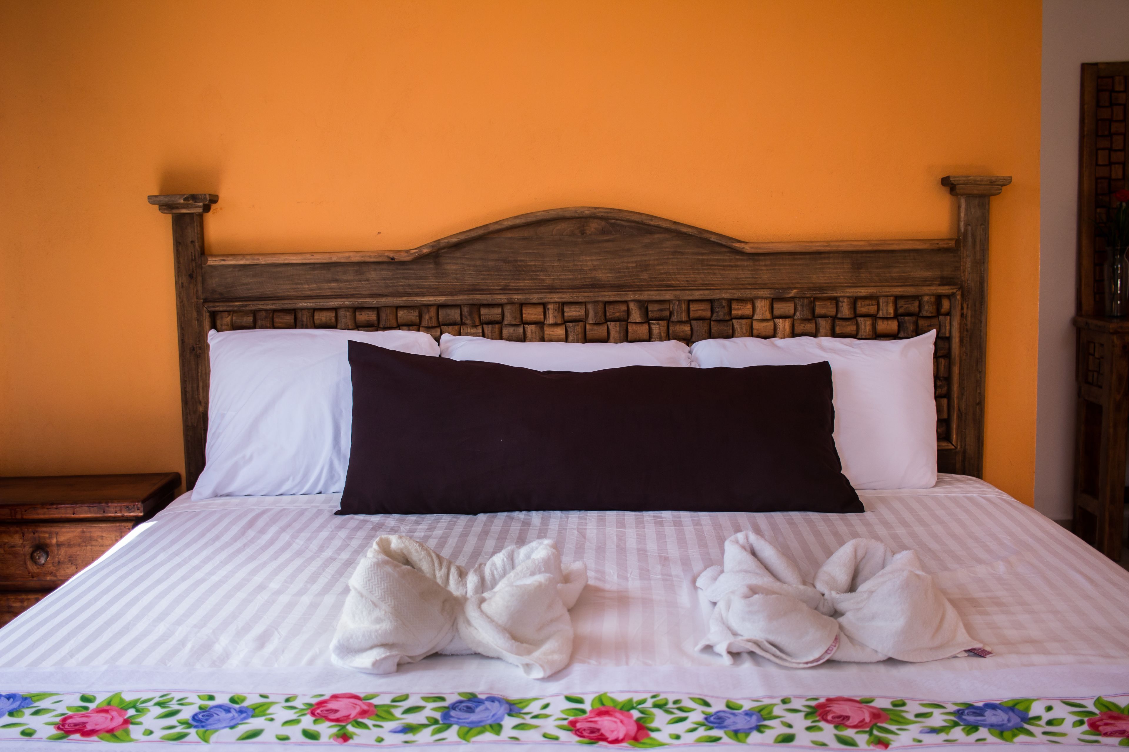 room, 1 king bed | iron/ironing board, free cots/infant beds, free wifi, bed sheets