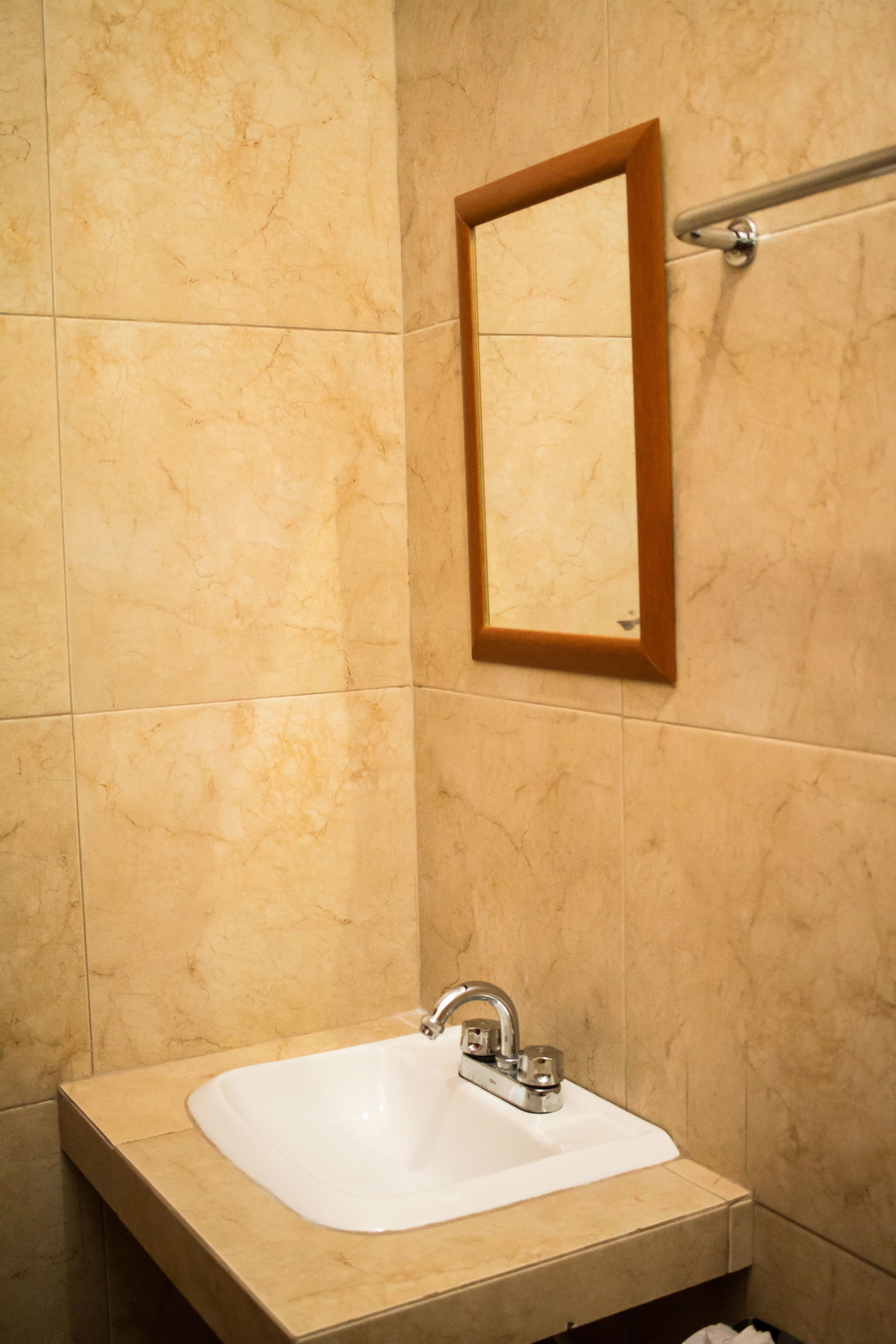 room, 1 king bed | bathroom | shower, free toiletries, towels