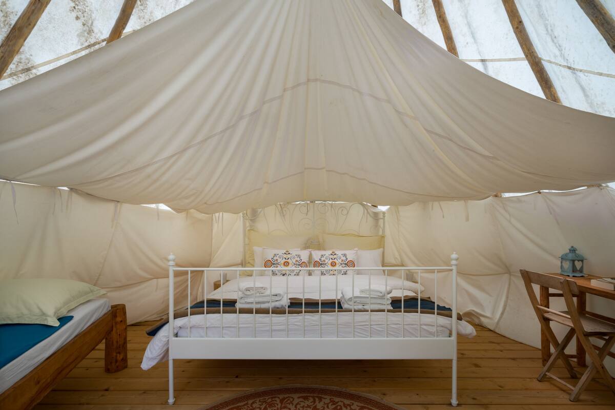 In-room safe, desk, cots/infant beds, rollaway beds