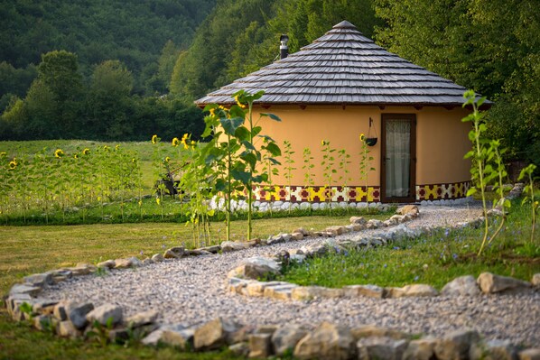 Luxury Suite, 1 King Bed, Private Bathroom, Mountain View (Casita Luna)